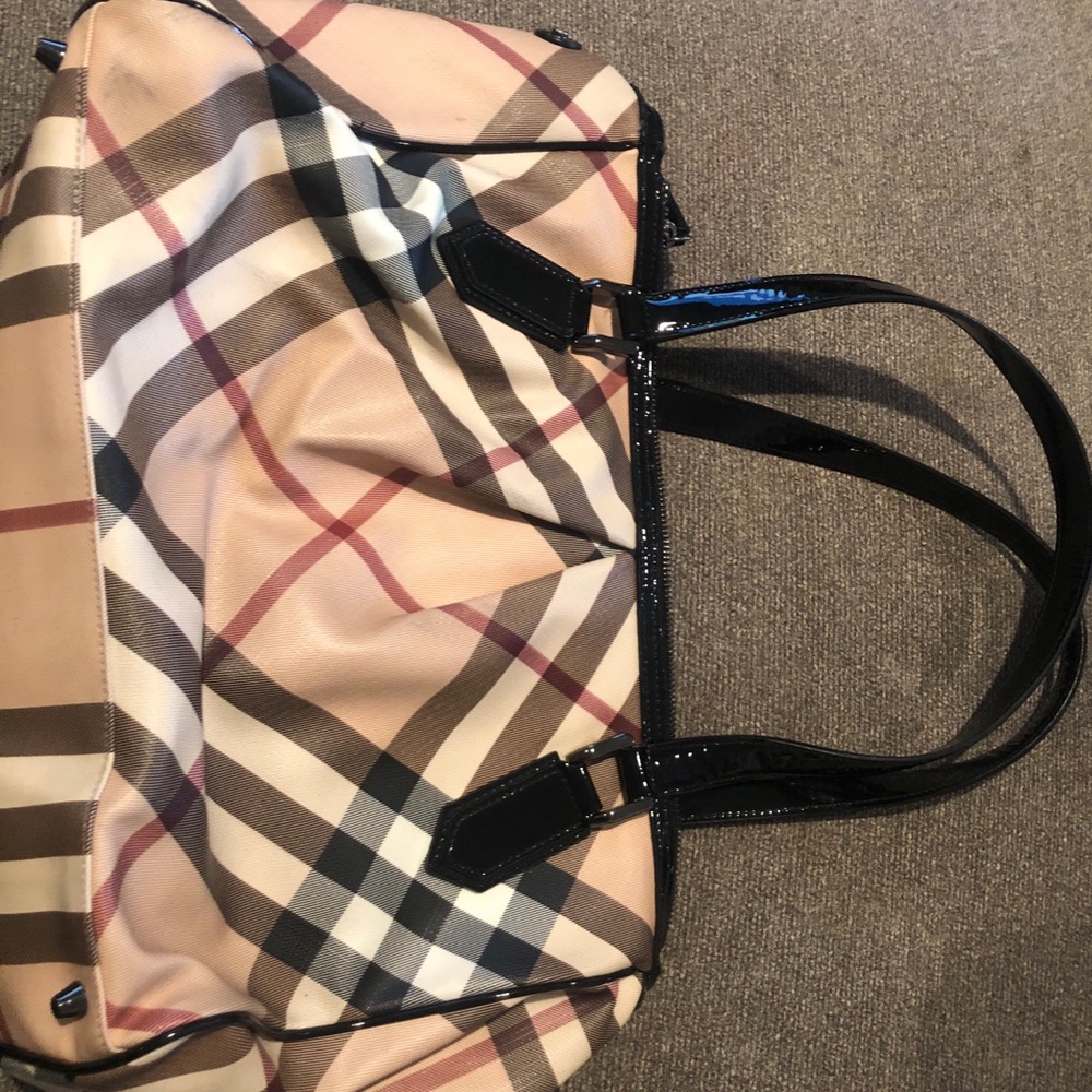 Burberry Check should bag